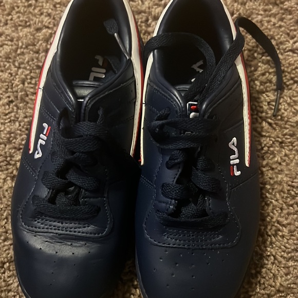 Shoes - Picture 2 of 4